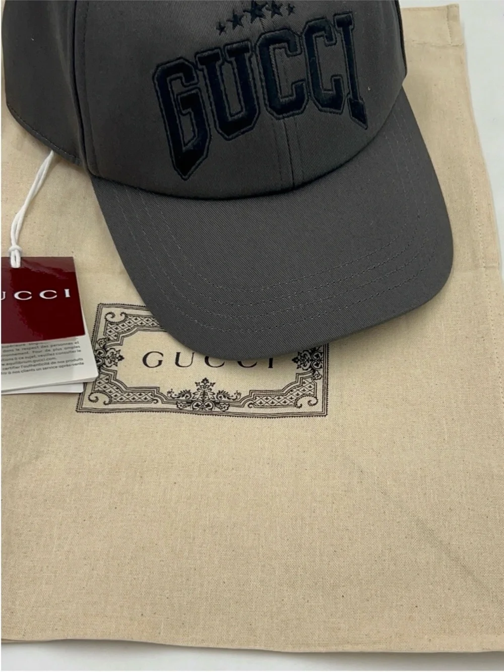 Men’s Gucci, cotton canvas embroidered logo baseball cap size medium adjustable